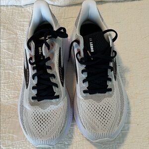 Womens Brooks GHOST 17 running shoes.  Brand new and never worn outside!